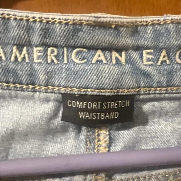 American Eagle Outfitters Distressed Light Blue Jean Shorts - Picture 2 of 4